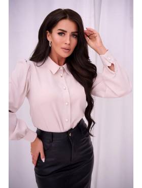 koszula z ozdobnymi guzikami, perła lub dżet